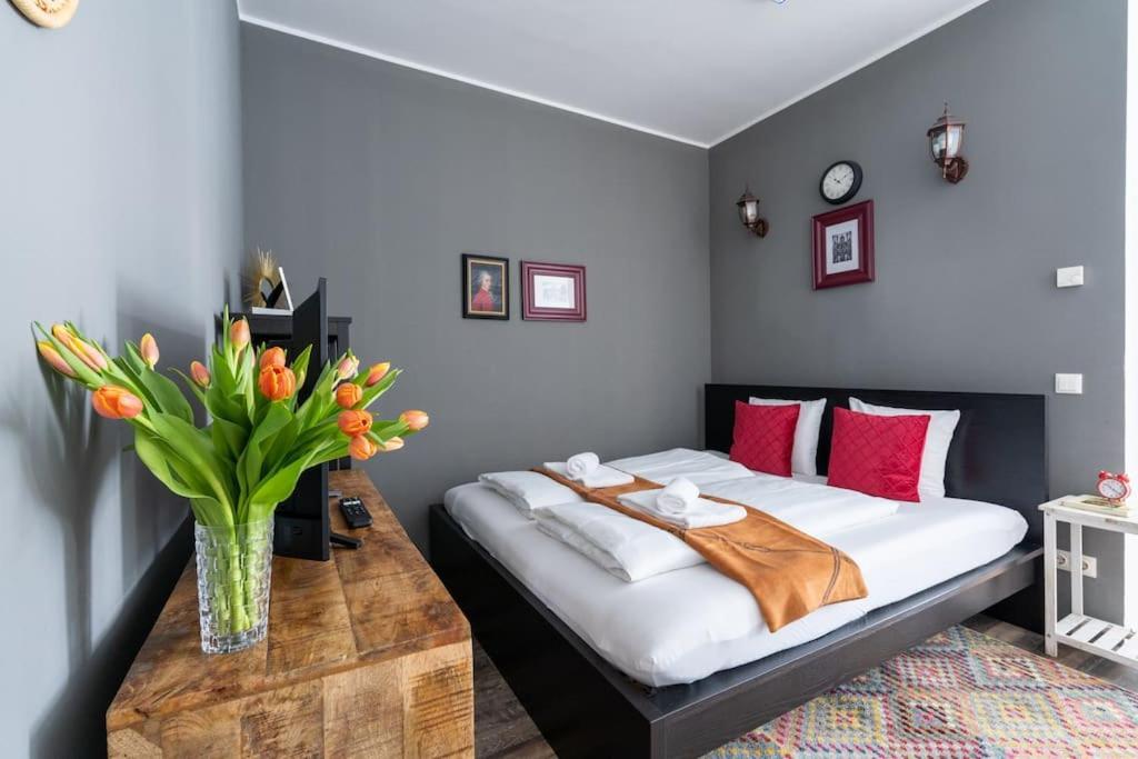 Chic Studio By City Center By Hm Bécs Kültér fotó